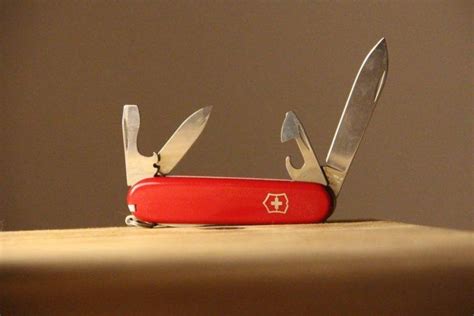 Can you carry a Swiss Army knife?