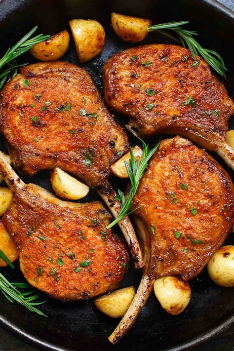 Can you cook pork chops in a frying pan?