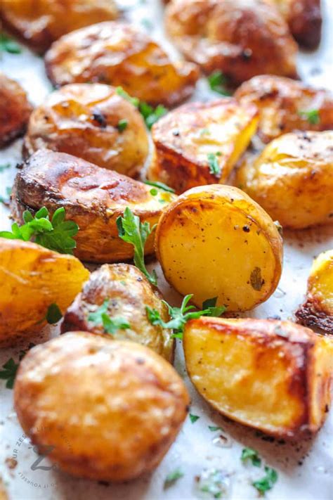 Can you cook potatoes at 200 degrees?