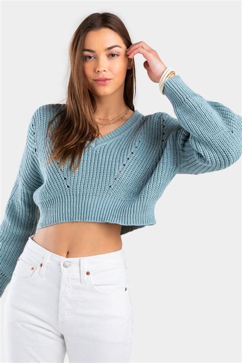 Can you crop a sweater?