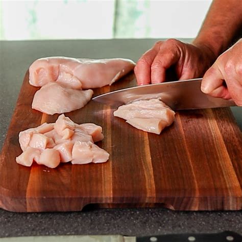Can you cut chicken breast with scissors?