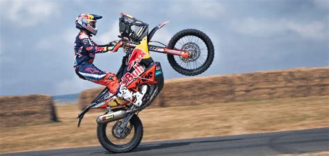 Can you do a wheelie without a clutch?