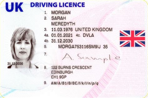 Can you drive at 17 UK?