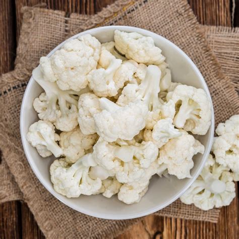 Can you eat cauliflower raw?