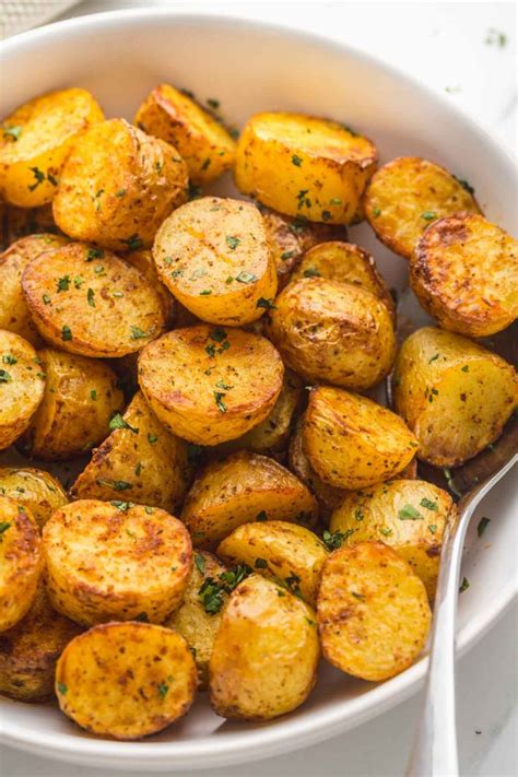 Can you eat cooked potatoes after 7 days?