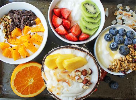 Can you eat fruit with Greek yogurt?