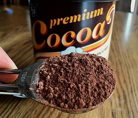 Can you eat raw cocoa powder?