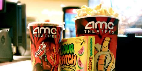 Can you eat snacks at the Theatre?