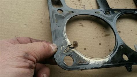 Can you fix a head gasket without replacing it?