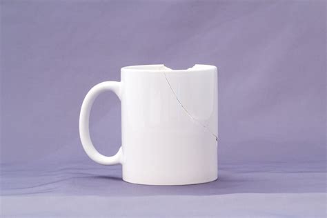 Can you fix cracked ceramic mug?