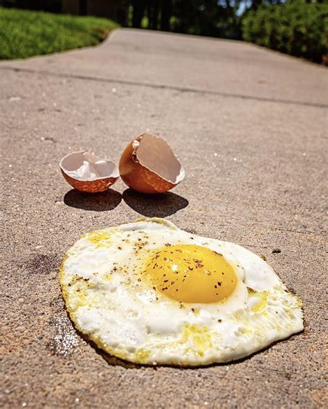 Can you fry an egg on parchment paper?