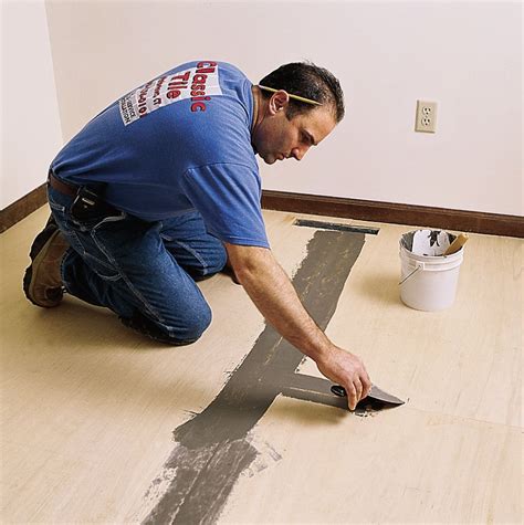 Can you glue vinyl flooring to underlayment?