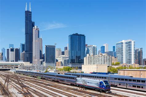 Can you go to Toronto from Chicago by train?