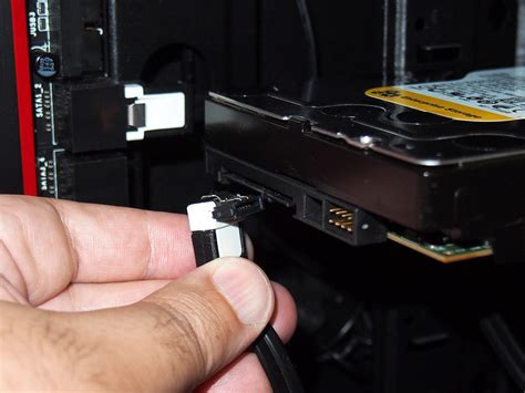 Can you install a SATA cable backwards?