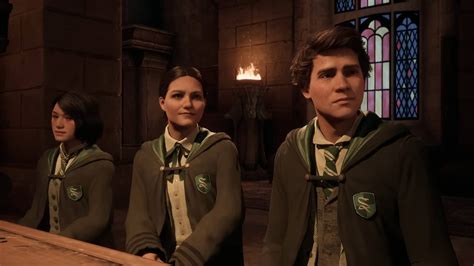 Can you make multiple players on Hogwarts Legacy?