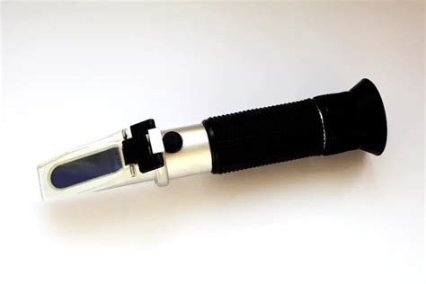 Can you measure alcohol content with a refractometer?