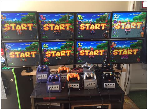 Can you play 8 player Mario Kart with 2 switches reddit?