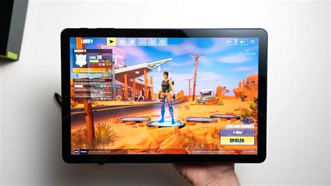 Can you play Fortnite on tablet?