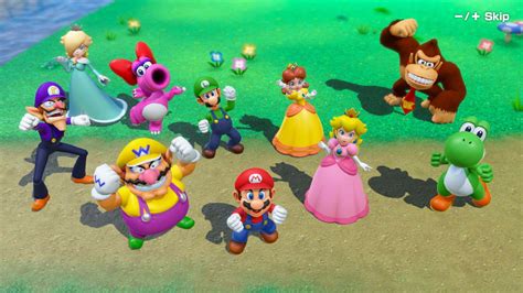 Can you play as a team in Mario Party Superstars?