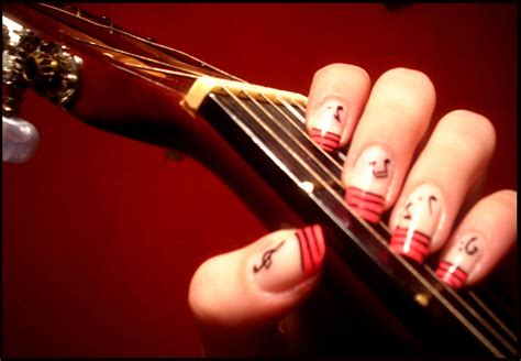 Can you play flamenco without nails?