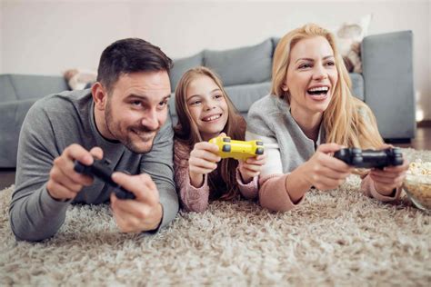 Can you play online games with family share?