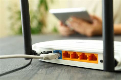 Can you plug a router into another router?