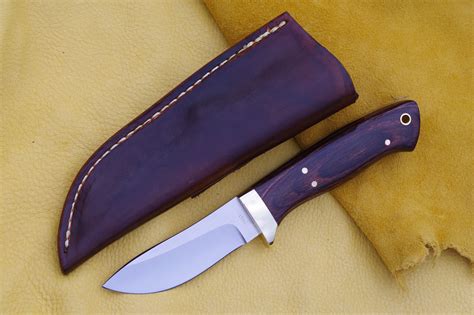 Can you post knives on Marketplace?