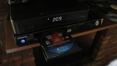 Can you put DVDs in a PS4?