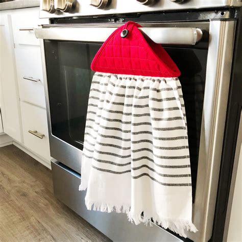 Can you put a dish towel in the oven?