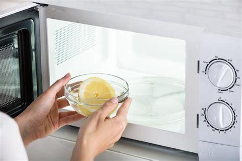 Can you put a lemon in the microwave?
