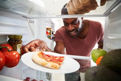 Can you put hot baked goods in the fridge?