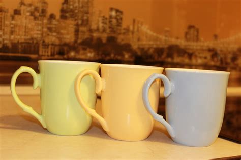 Can you put hot drinks in ceramic cups?