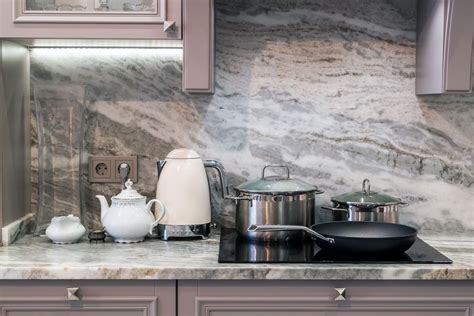 Can you put hot pans on a marble countertop?