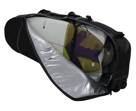 Can you put surfboard in bag with fins on?