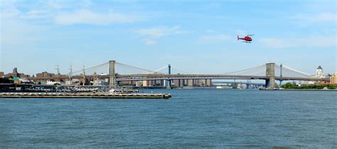 Can you see the Brooklyn Bridge from the Staten Island Ferry?