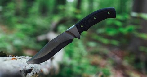 Can you sell knives online?