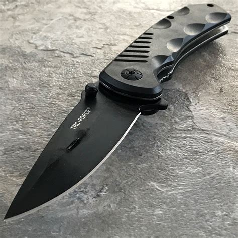 Can you sell pocket knives on Instagram?