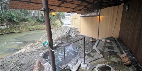 Can you sleep in onsen in Japan?