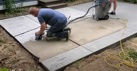 Can you smooth out concrete after it dries?