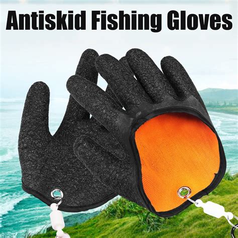 Can you touch fish with gloves?