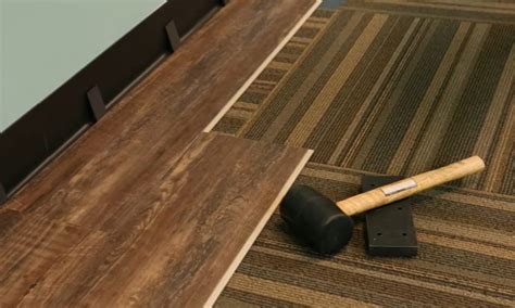 Can you touch up laminate flooring?