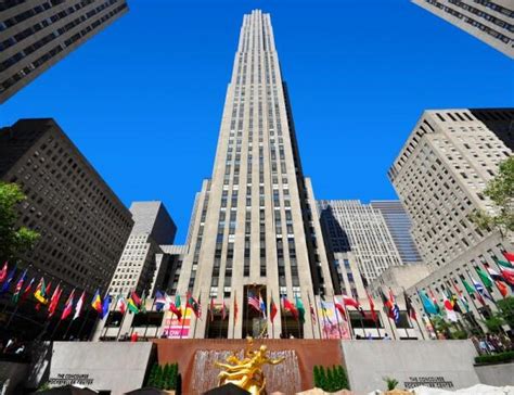 Can you tour Rockefeller Center?