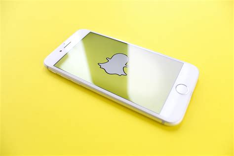 Can you track Snapchat messages?