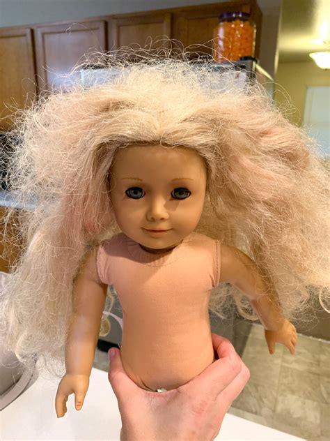 Can you untangle doll hair?