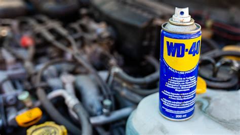 Can you use WD-40 instead of engine oil?