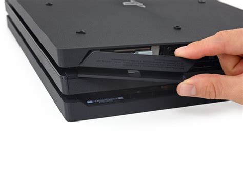 Can you use a USB for extra storage on PS4?