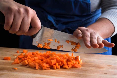 Can you use a knife to peel?