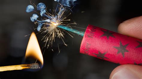 Can you use a sparkler as a fuse?