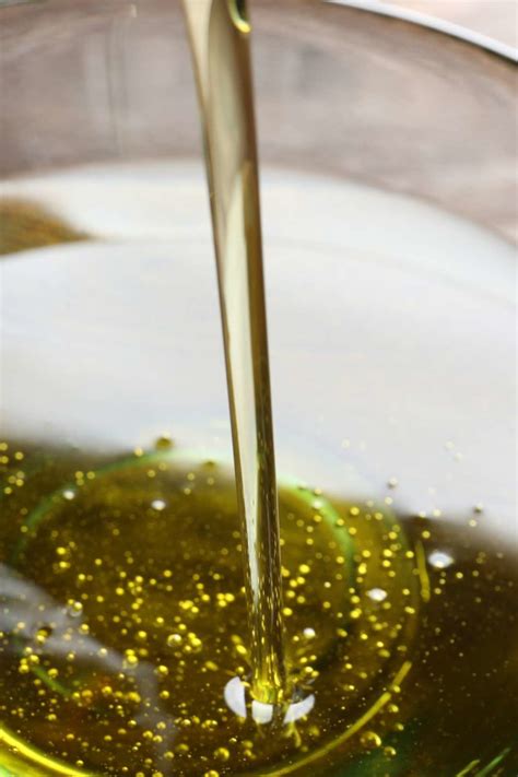 Can you use olive oil as a metal lubricant?