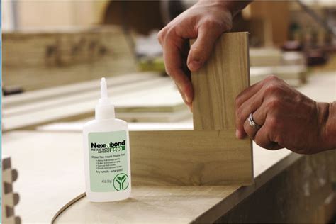 Can you use super glue on wood?